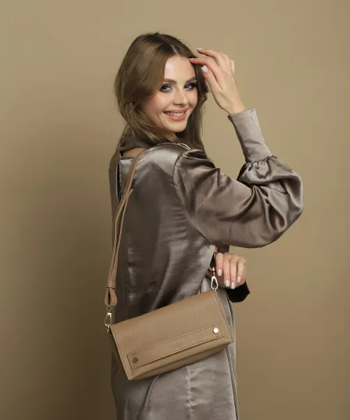 Torebka damska na ramię szyta w Polsce taupe.