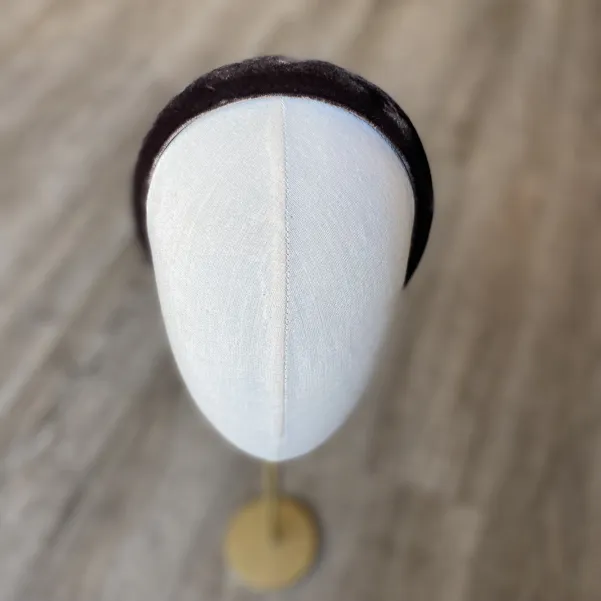 Burgudowa ozdobna opaska damska z aksamitu.