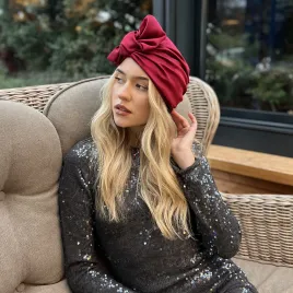 Stylowy turban na włosy satynowy z kokardą bordowy