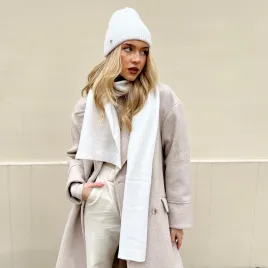 Czapka z szalikiem na zimę z wełny i kaszmiru, kremowy komplet.