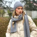 Prążkowana czapka z szalikiem na zimę z wełny i kaszmiru, szary komplet.
