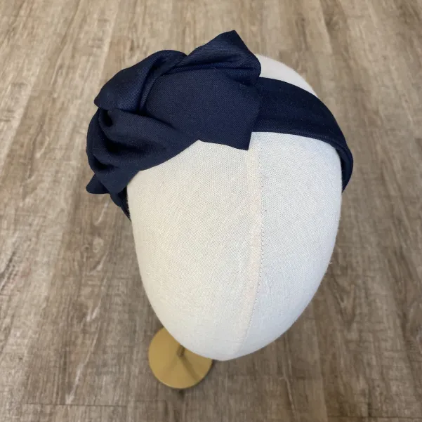 Granatowa urocza opaska z kokardą