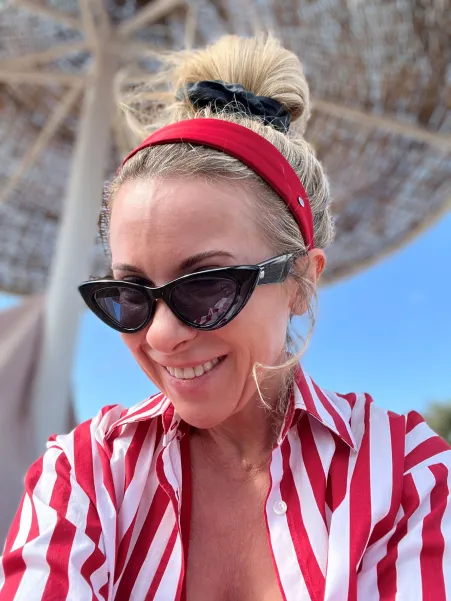 Soczysta czerwień satynowa opaska gładka