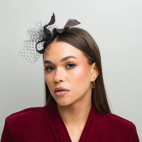 Wytworna ozdoba do włosów nieoczywisty brąz z woalką