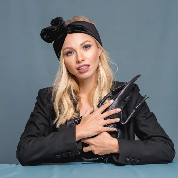 Czarna aksamitna opaska turban wired headband