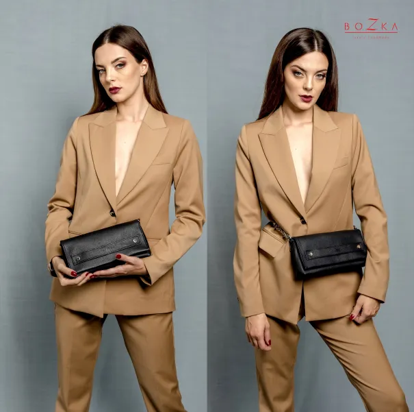 Czarna torebka ze skóry na każdą okazję.