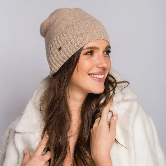 Cienka czapka zimowa jasny brąz