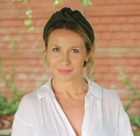 Stylowa zielona opaska na głowę na lato z naturalnego lnu.