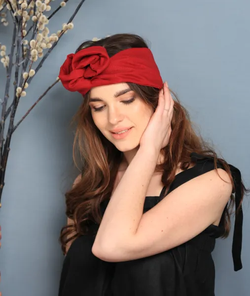 Lniany bordowy twistband polskiej marki.